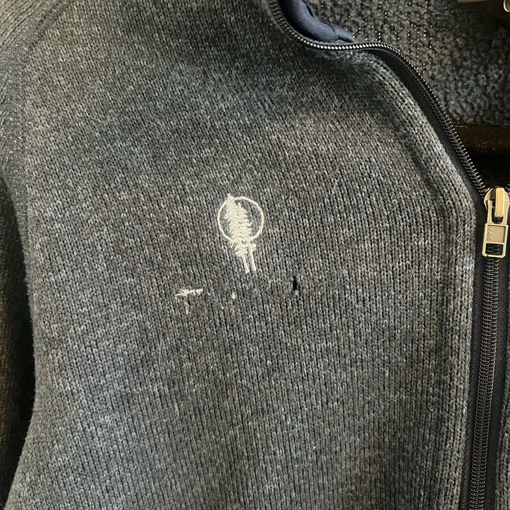 Patagonia Navy Fleece Jacket - Picture 3 of 3